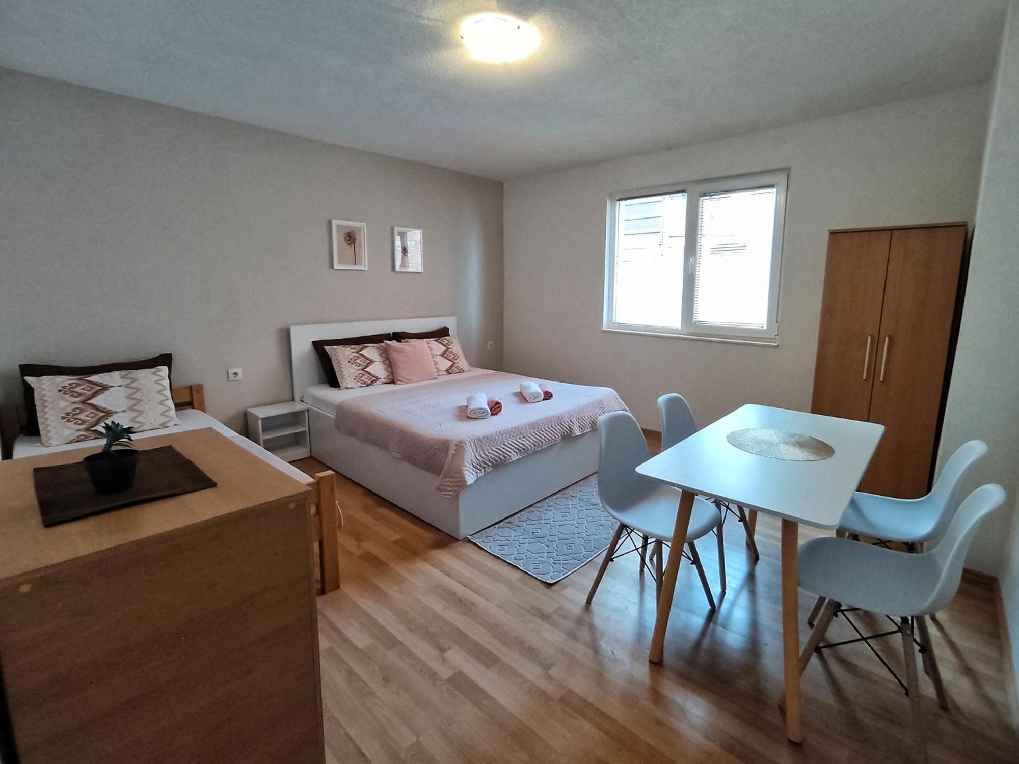 Apartment Polkaposki Trpejca Bagian luar foto